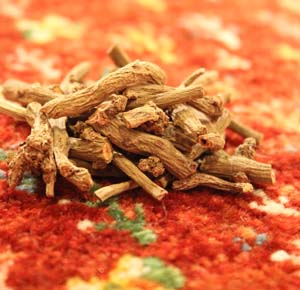 味わい深く変化する天然の草木染め