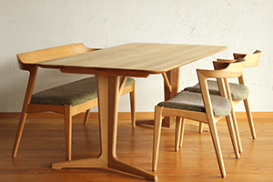 geppo dining table